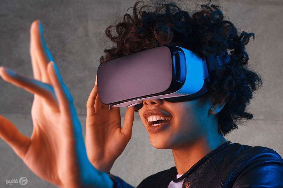 f Best VR Headset 2018 min - فیسبوک: تا سال ۲۰۳۰ واقعیت افزوده جایگزین گوشی&zwnj;های هوشمند می&zwnj;شود